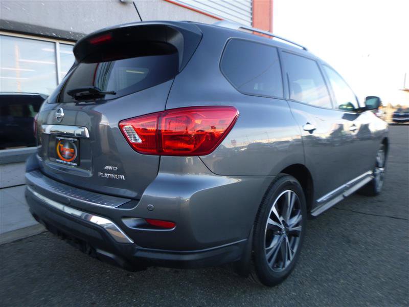 Used 2017 Nissan Pathfinder Platinum w/ Cargo Package image 3