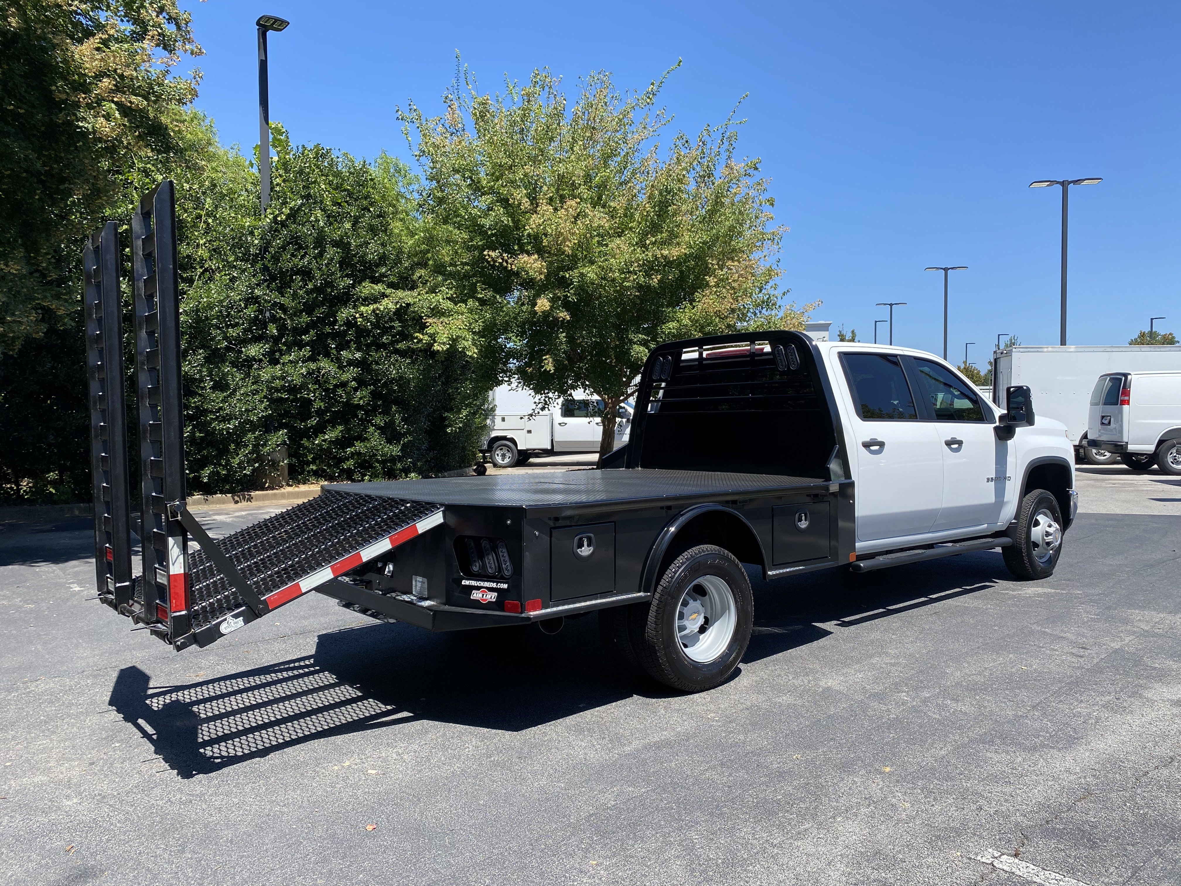 Used 2026 Chevrolet Silverado 3500 W/T w/ WT Convenience Package AWD/4WD image 9