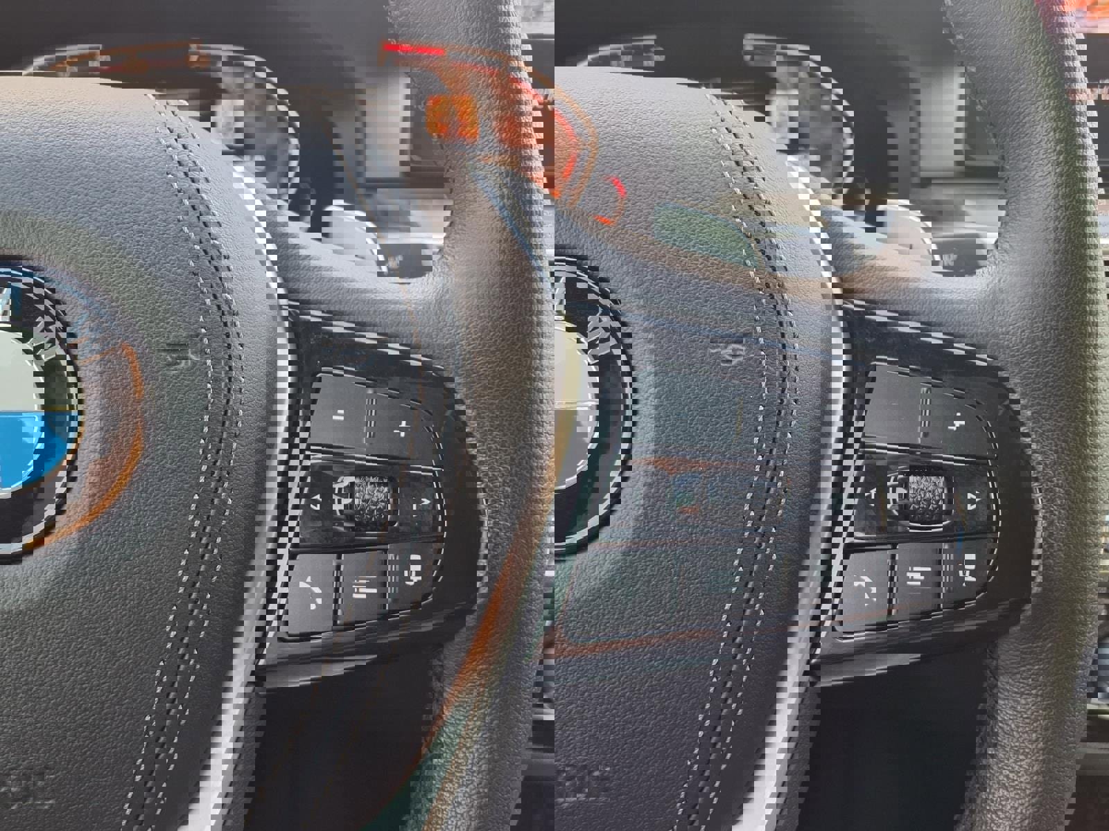 Used 2023 BMW 530i w/ Convenience Package image 15