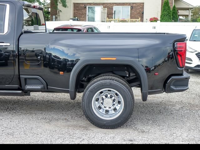 New 2026 GMC Sierra 3500 Denali w/ Technology Package AWD/4WD image 9