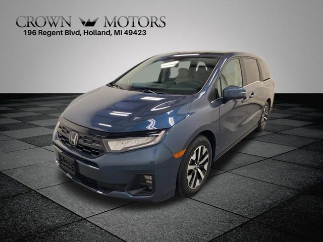 Certified 2025 Honda Odyssey EX-L image 3