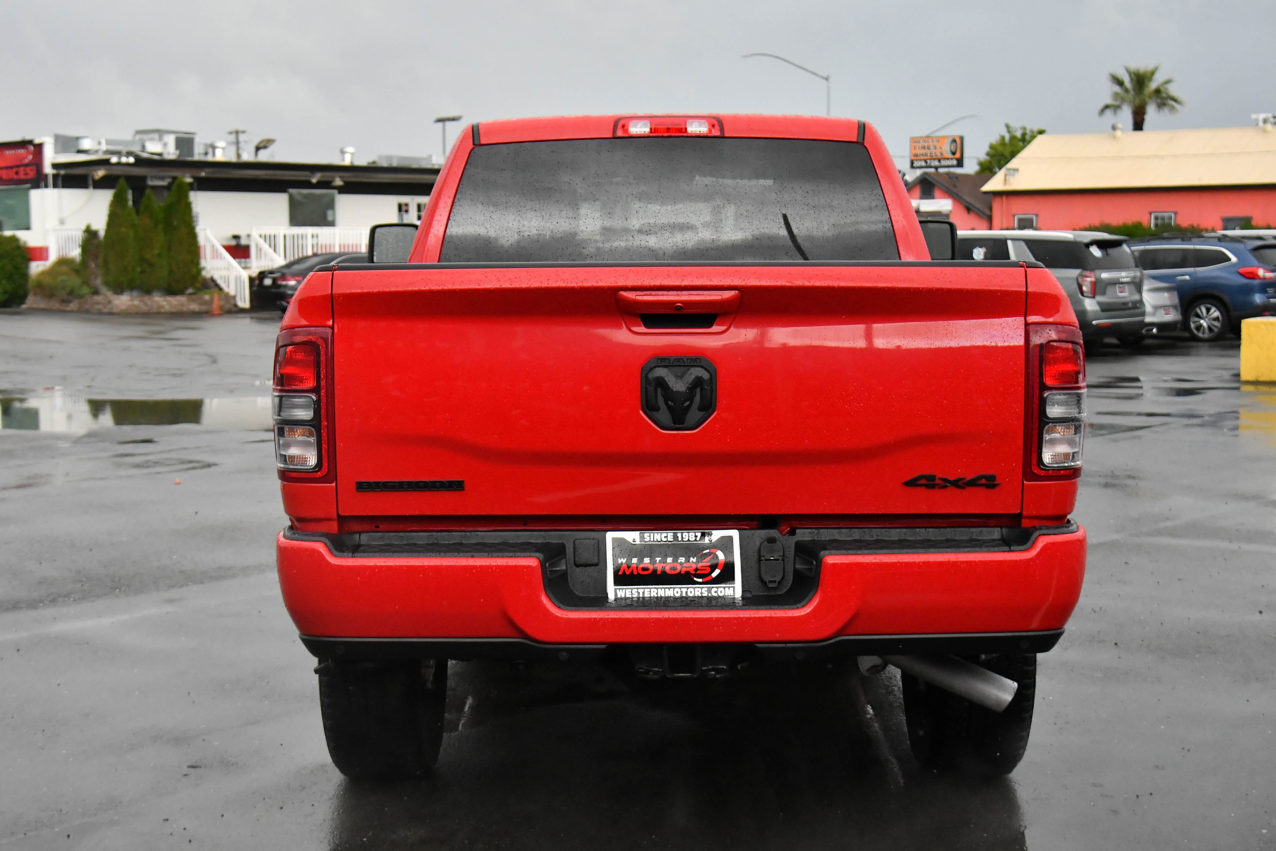 Used 2024 RAM 2500 Big Horn w/ Night Edition AWD/4WD image 7