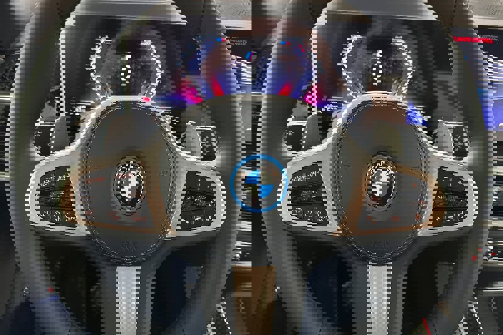 New 2026 BMW X5 xDrive50e w/ M Sport Package image 24