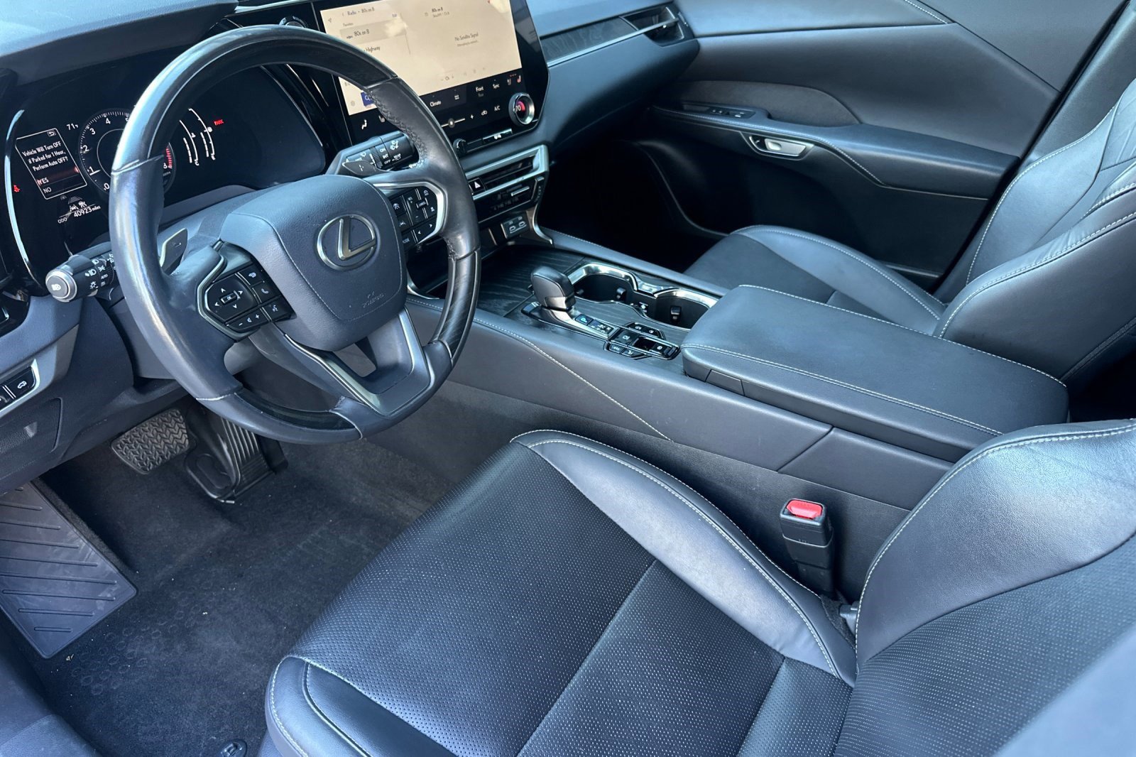 Used 2023 Lexus RX 350 Premium Plus w/ Cold Area Package image 11