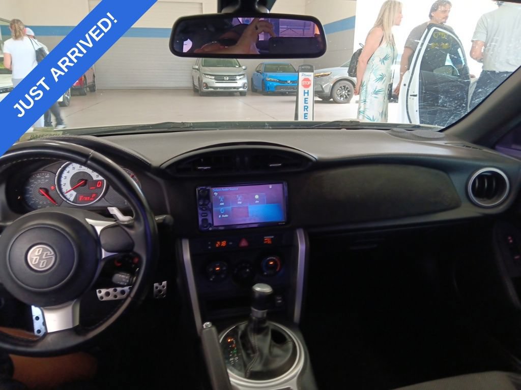 Used 2019 Toyota 86 RWD image 5