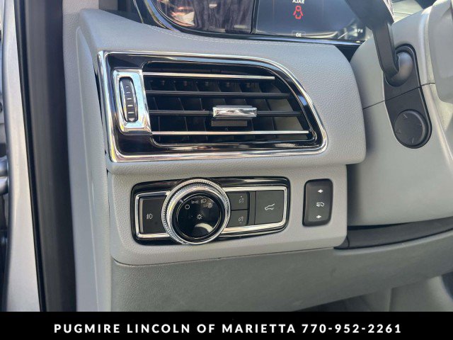 Used 2021 Lincoln Navigator Reserve RWD image 29
