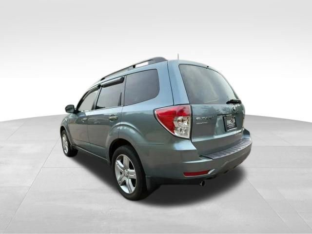Used 2010 Subaru Forester 2.5X Premium image 3