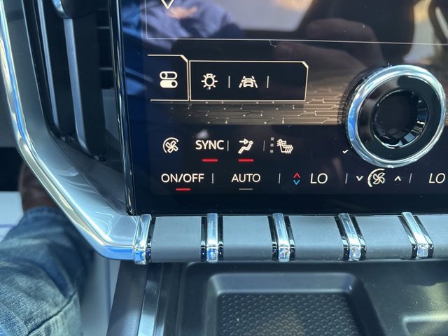 Used 2025 GMC Acadia Elevation w/ Elevation Premium Package image 41