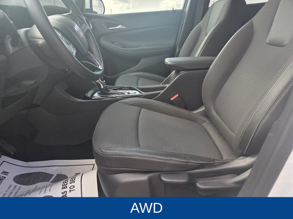 Used 2025 Buick Encore GX Preferred AWD/4WD image 17