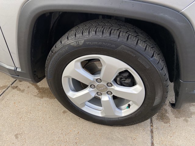 Used 2019 Jeep Compass Latitude image 35