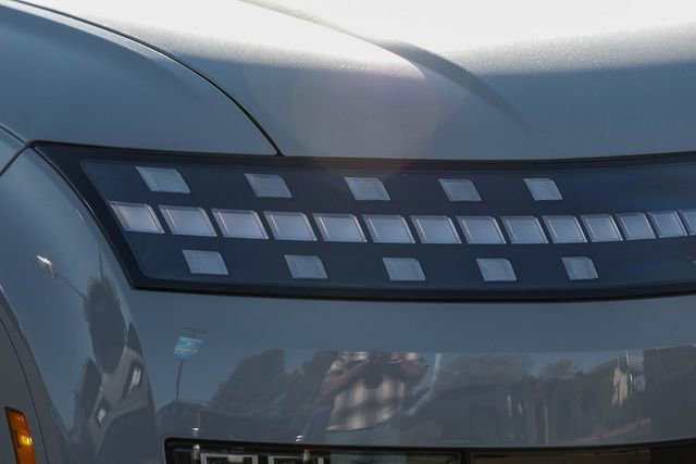 New 2026 Hyundai Ioniq 9 Calligraphy w/ Tow & Go Package image 8
