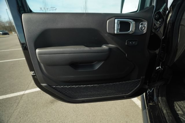New 2026 Jeep Wrangler Unlimited Rubicon AWD/4WD image 14