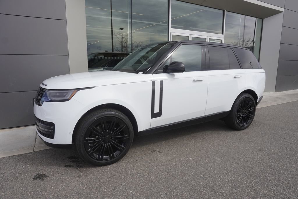 New 2026 Land Rover Range Rover SE image 3