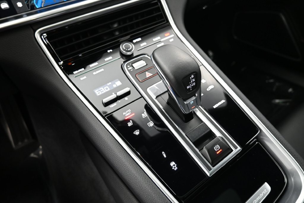 Certified 2023 Porsche Panamera 4 Platinum Edition AWD/4WD image 25