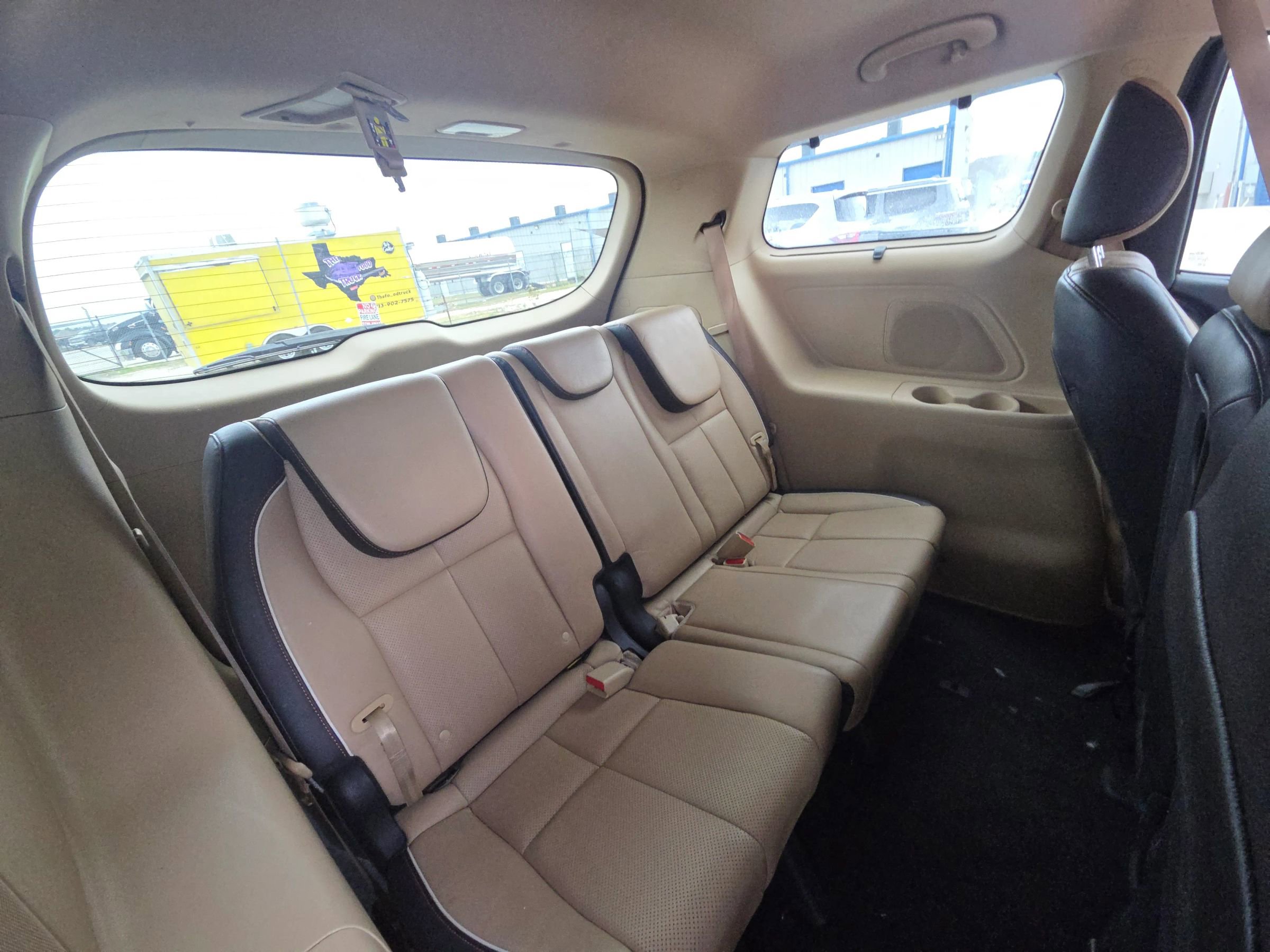 Used 2017 Kia Sedona EX image 23