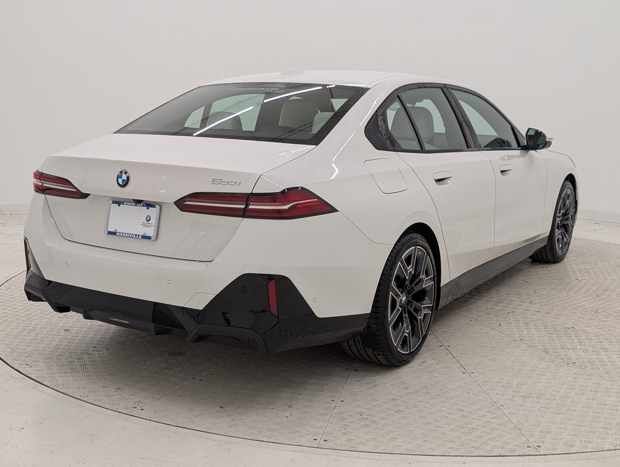 New 2026 BMW 530i w/ M Sport Package RWD image 9