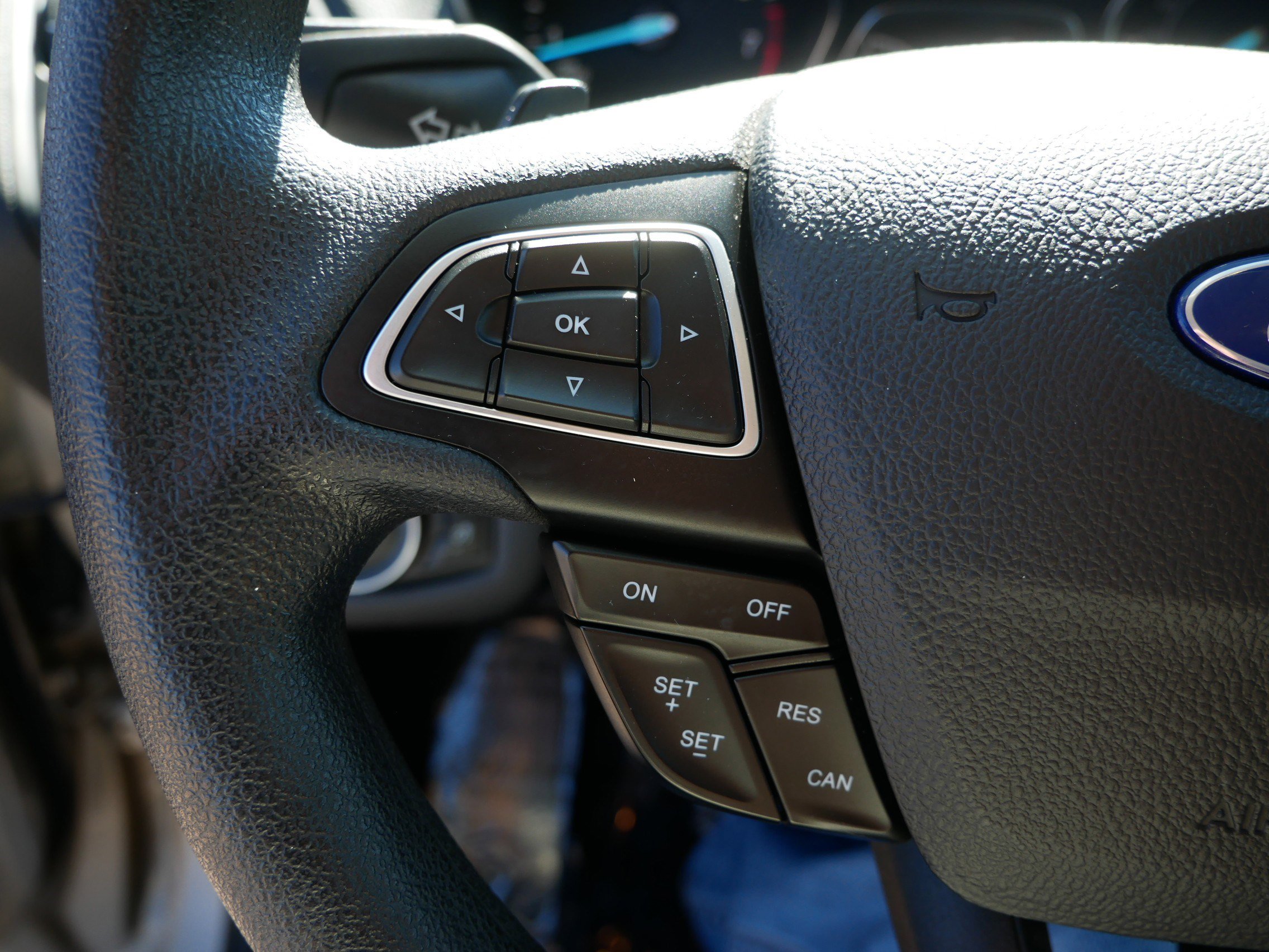 Used 2017 Ford Escape SE w/ SE Cold Weather Package image 28