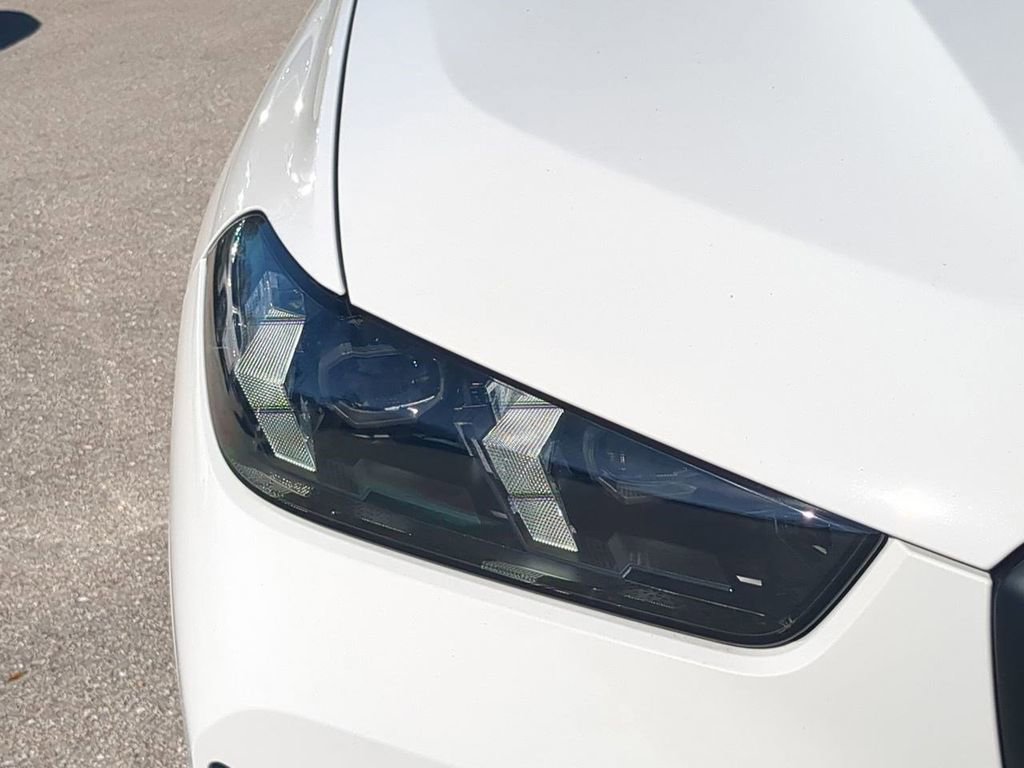 New 2026 BMW X5 xDrive40i w/ M Sport Package image 10