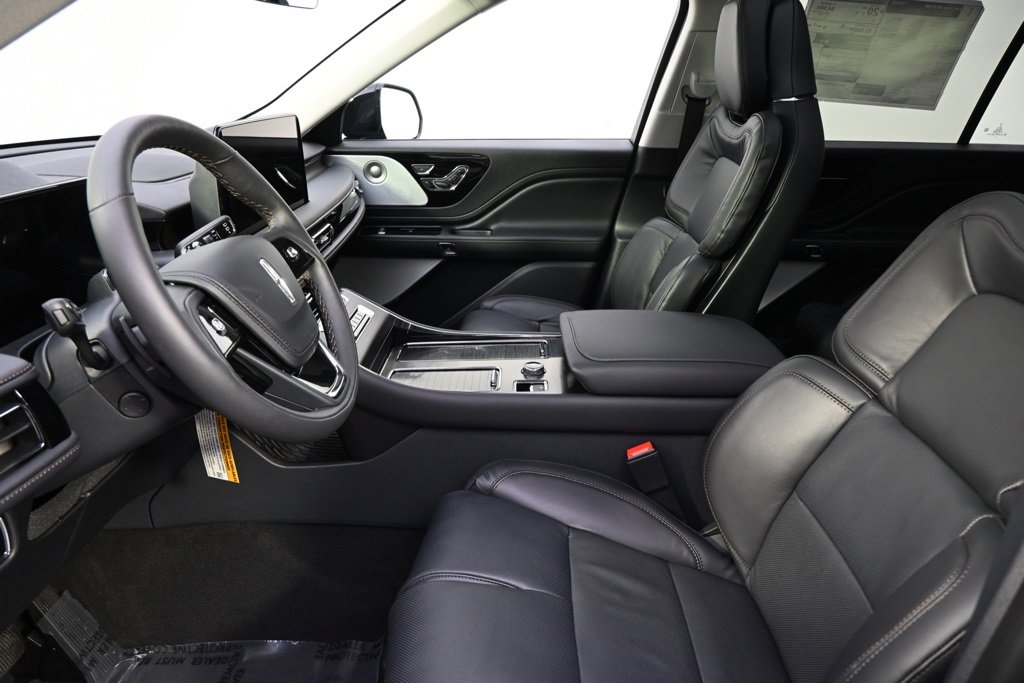 New 2026 Lincoln Aviator Reserve image 13