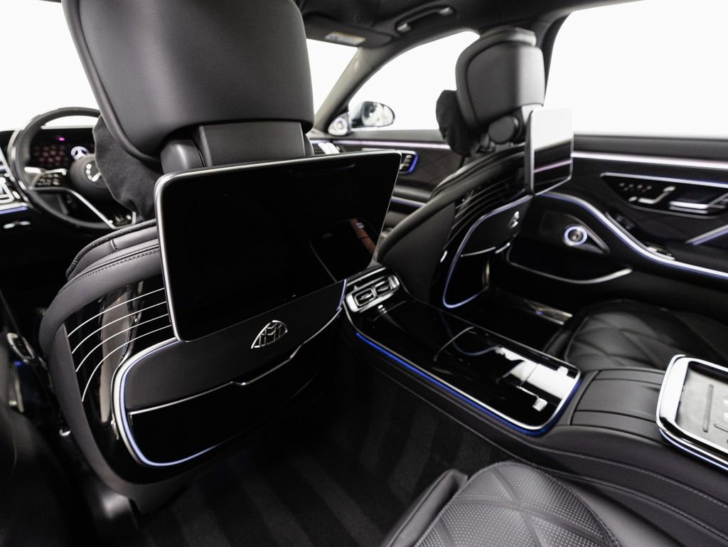 Certified 2024 Mercedes-Benz Maybach S 580 4MATIC image 31