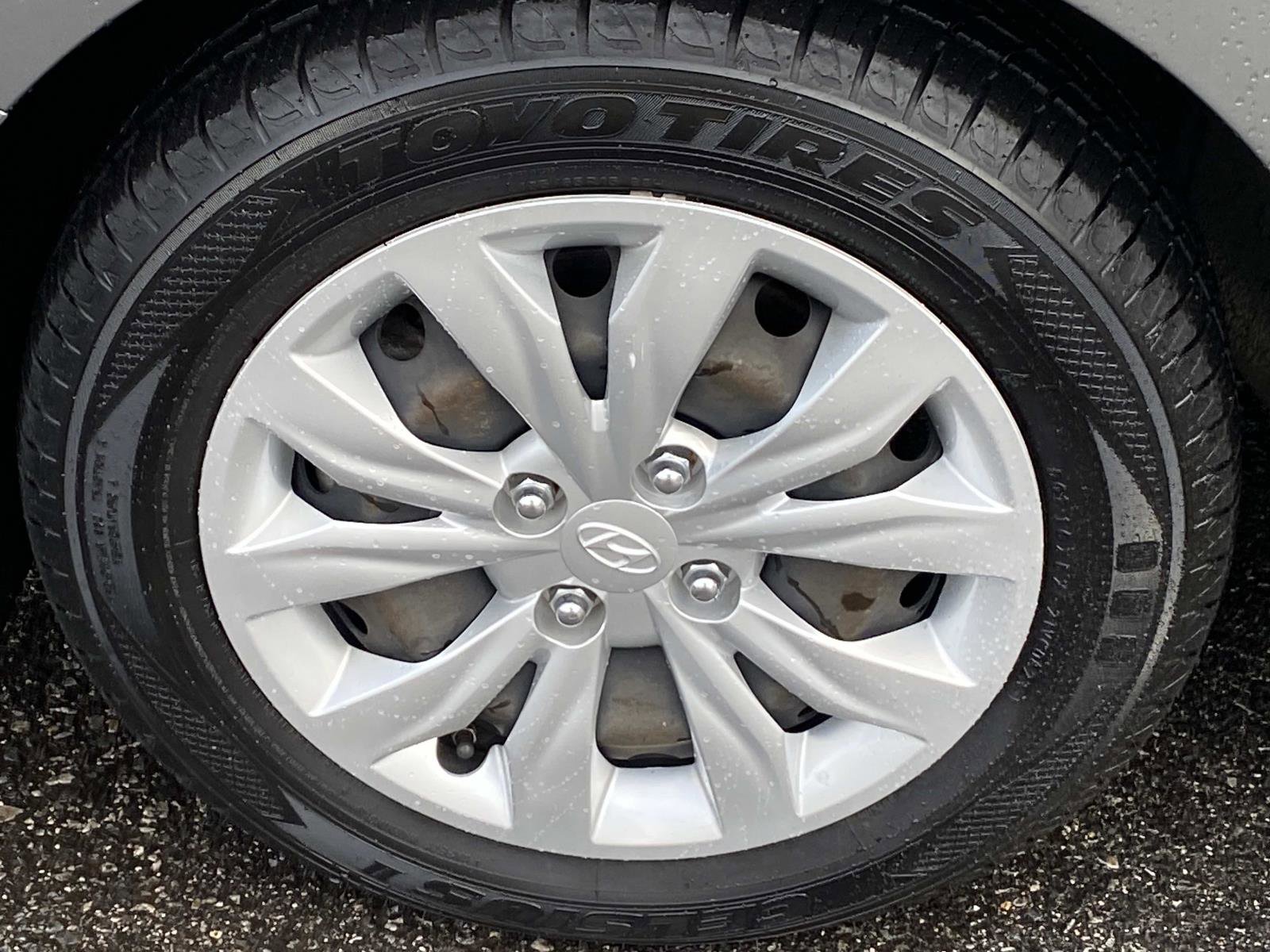 Used 2021 Hyundai Accent SE image 22