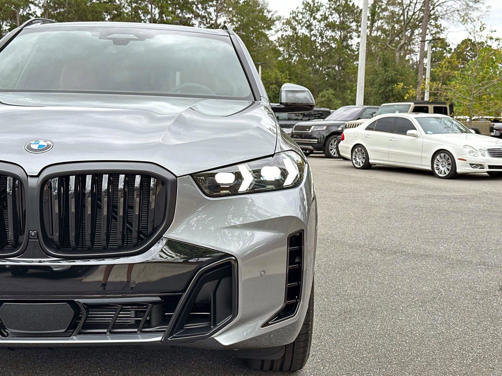 New 2026 BMW X5 sDrive40i w/ M Sport Package image 9