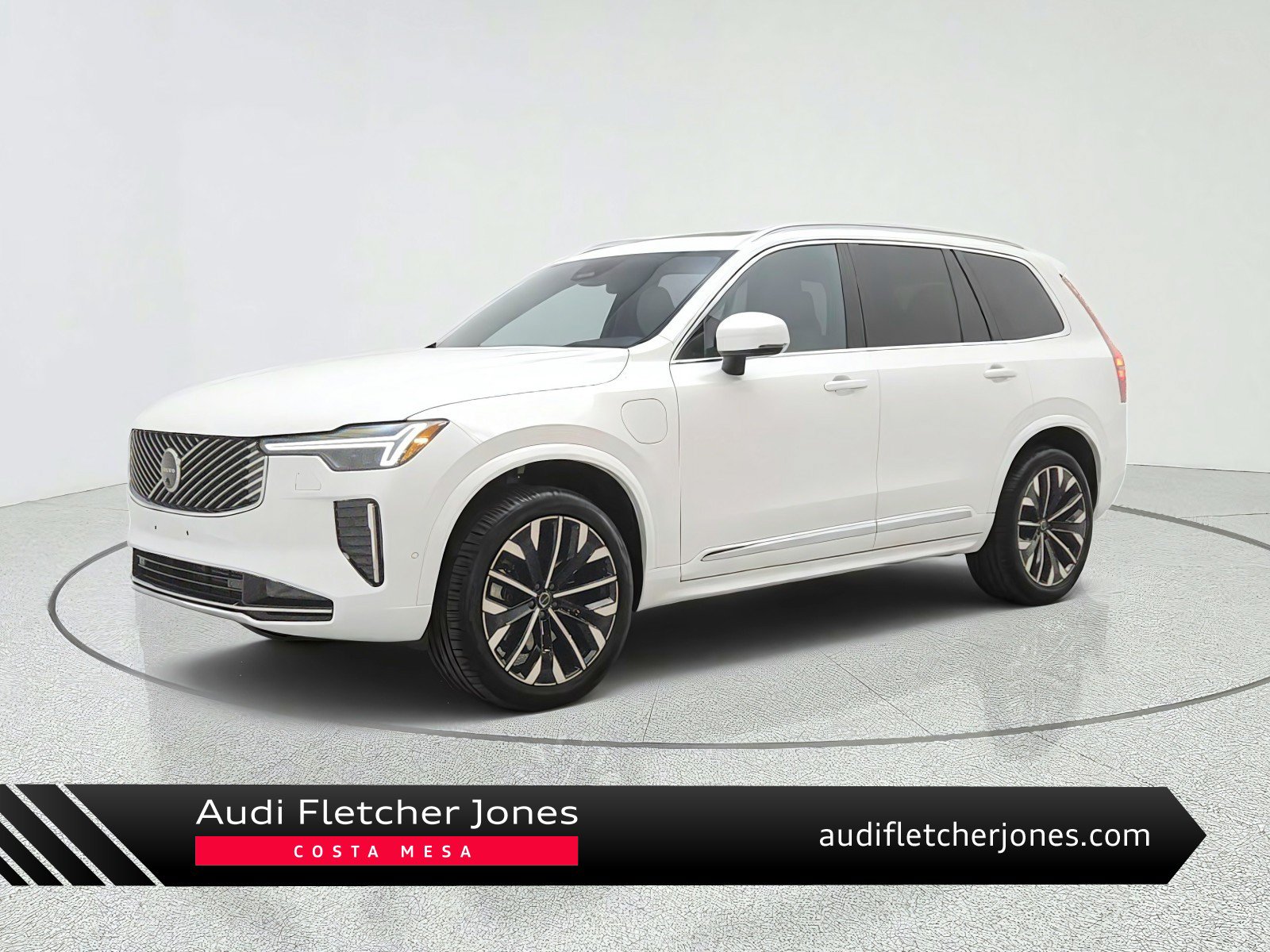 Used 2026 Volvo XC90 T8 Plus w/ Protection Package Premier