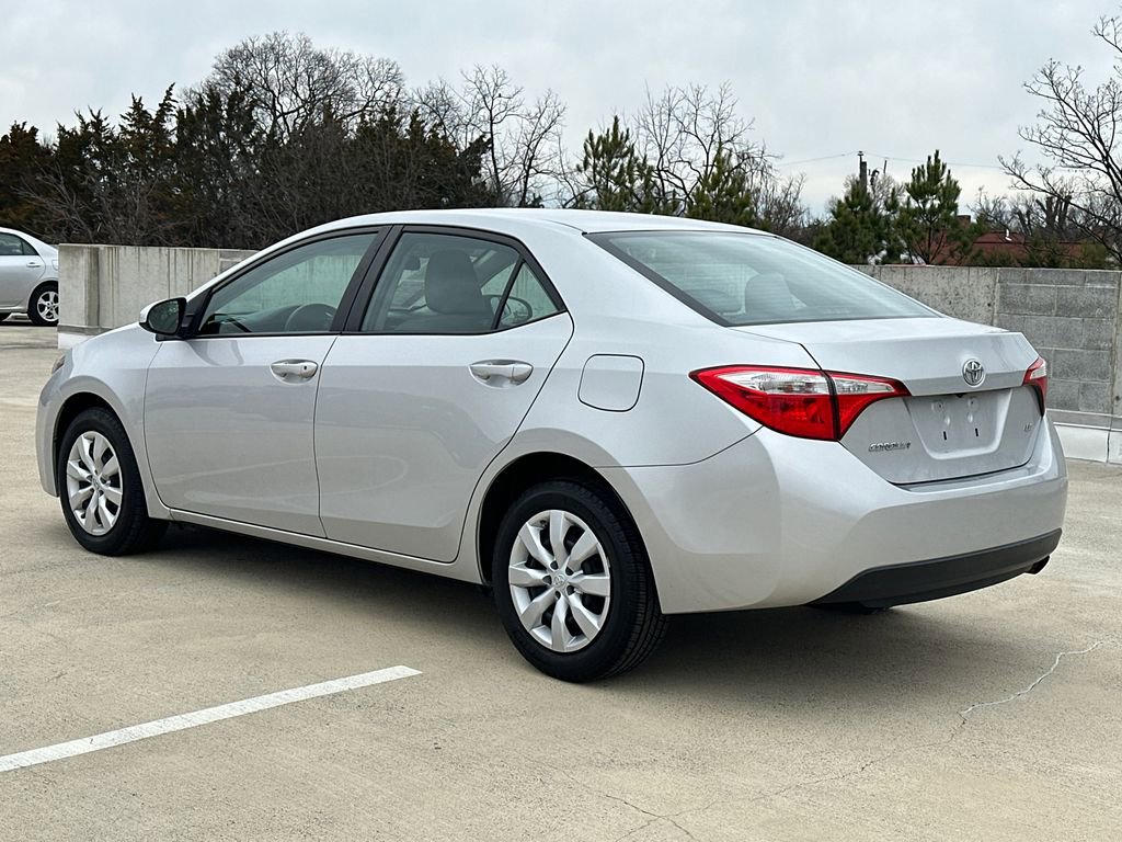 Used 2016 Toyota Corolla LE image 3