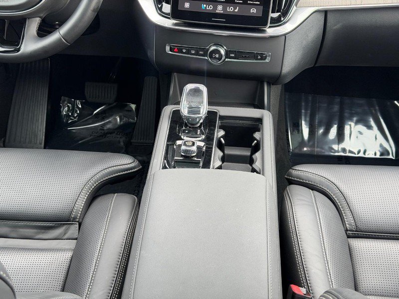 Certified 2026 Volvo XC90 B6 Ultra AWD/4WD image 15
