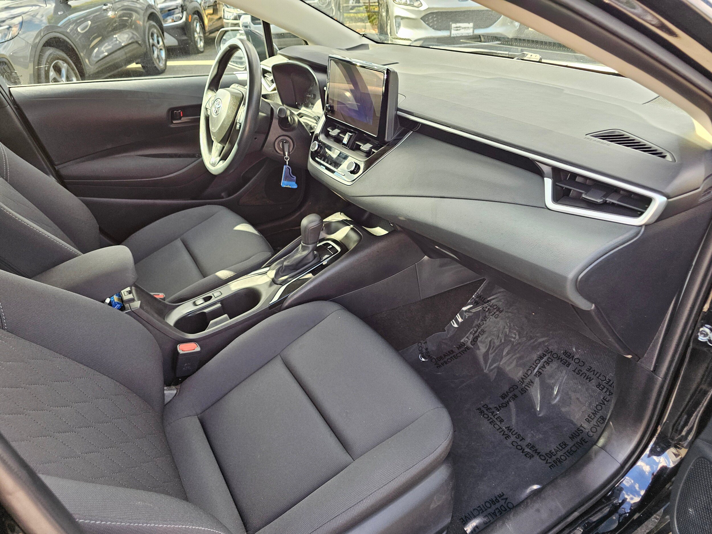 Used 2025 Toyota Corolla LE FWD image 11