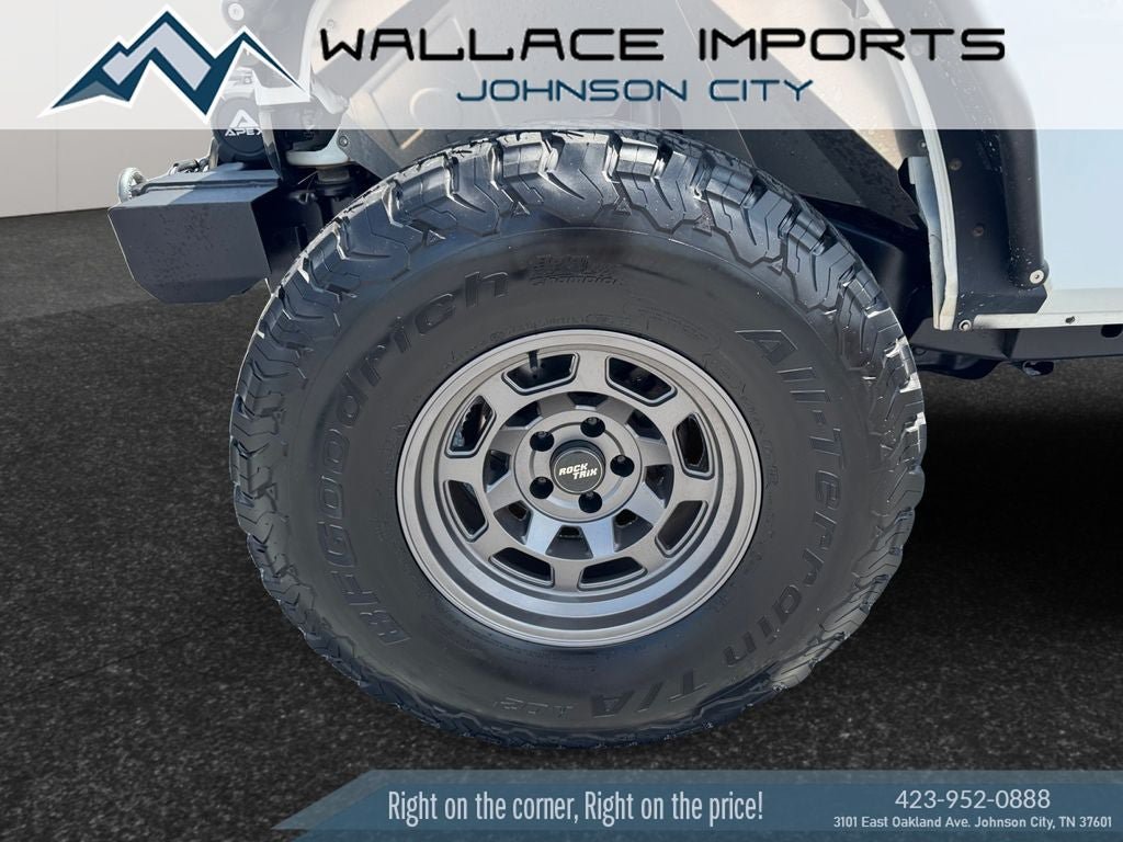 Used 2017 Jeep Wrangler Sport AWD/4WD image 9