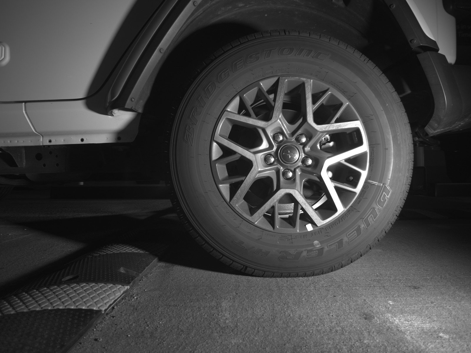 Used 2025 Jeep Wrangler Sahara image 14