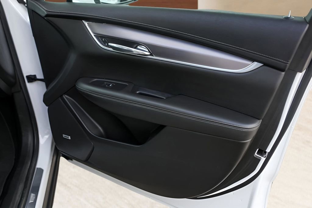 Certified 2022 Cadillac XT6 Luxury image 30