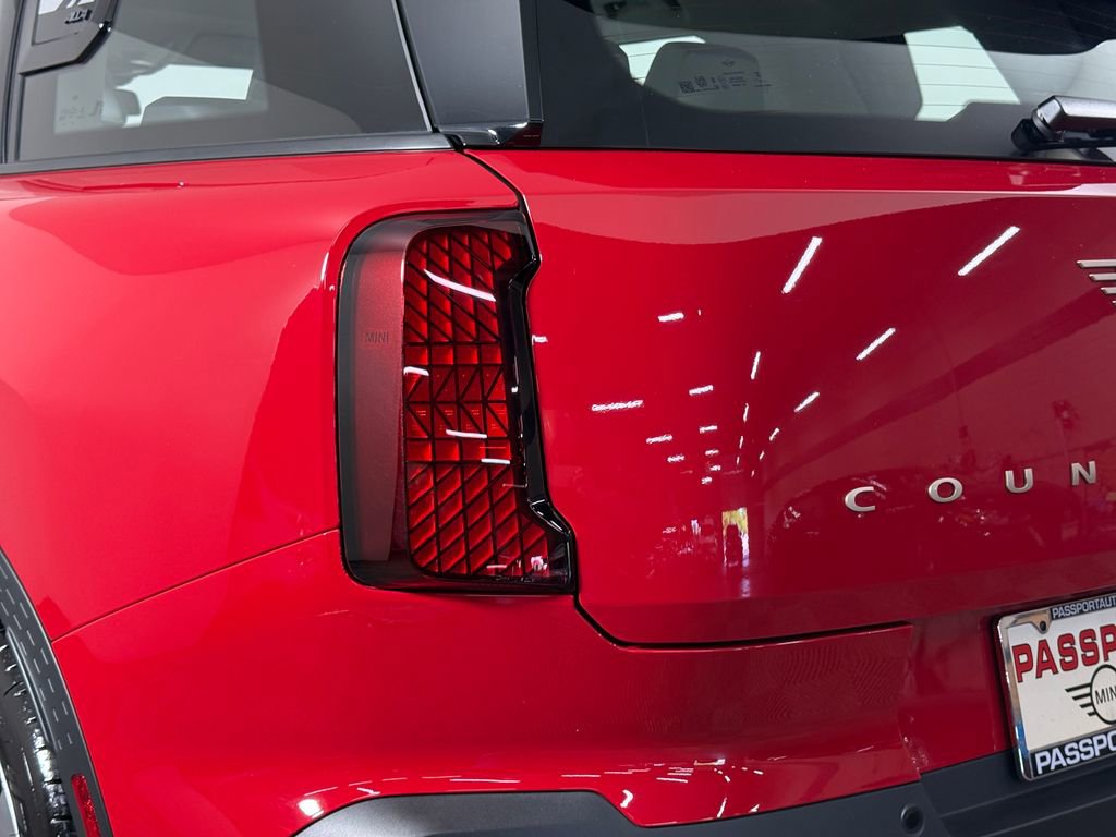 Certified 2025 MINI Cooper Countryman S AWD/4WD image 8