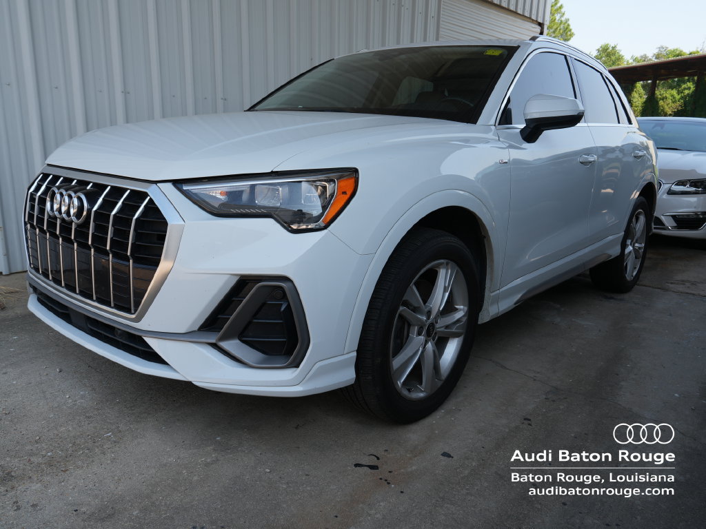Used 2022 Audi Q3 2.0T Premium w/ Convenience Package AWD/4WD image 1