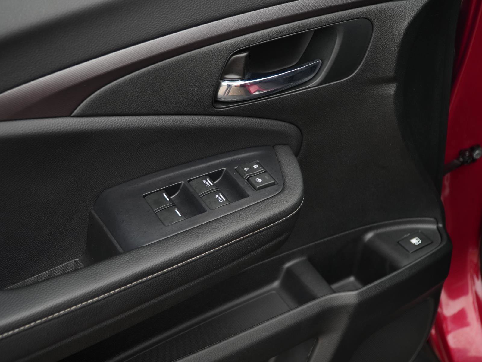 Used 2024 Honda Ridgeline Sport image 14