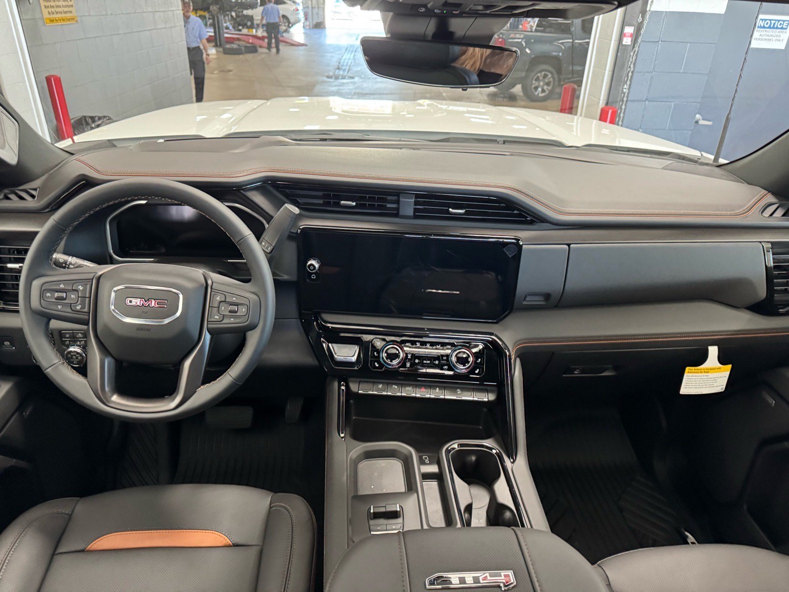 New 2026 GMC Sierra 2500 AT4 w/ AT4 Premium Plus Package AWD/4WD image 14