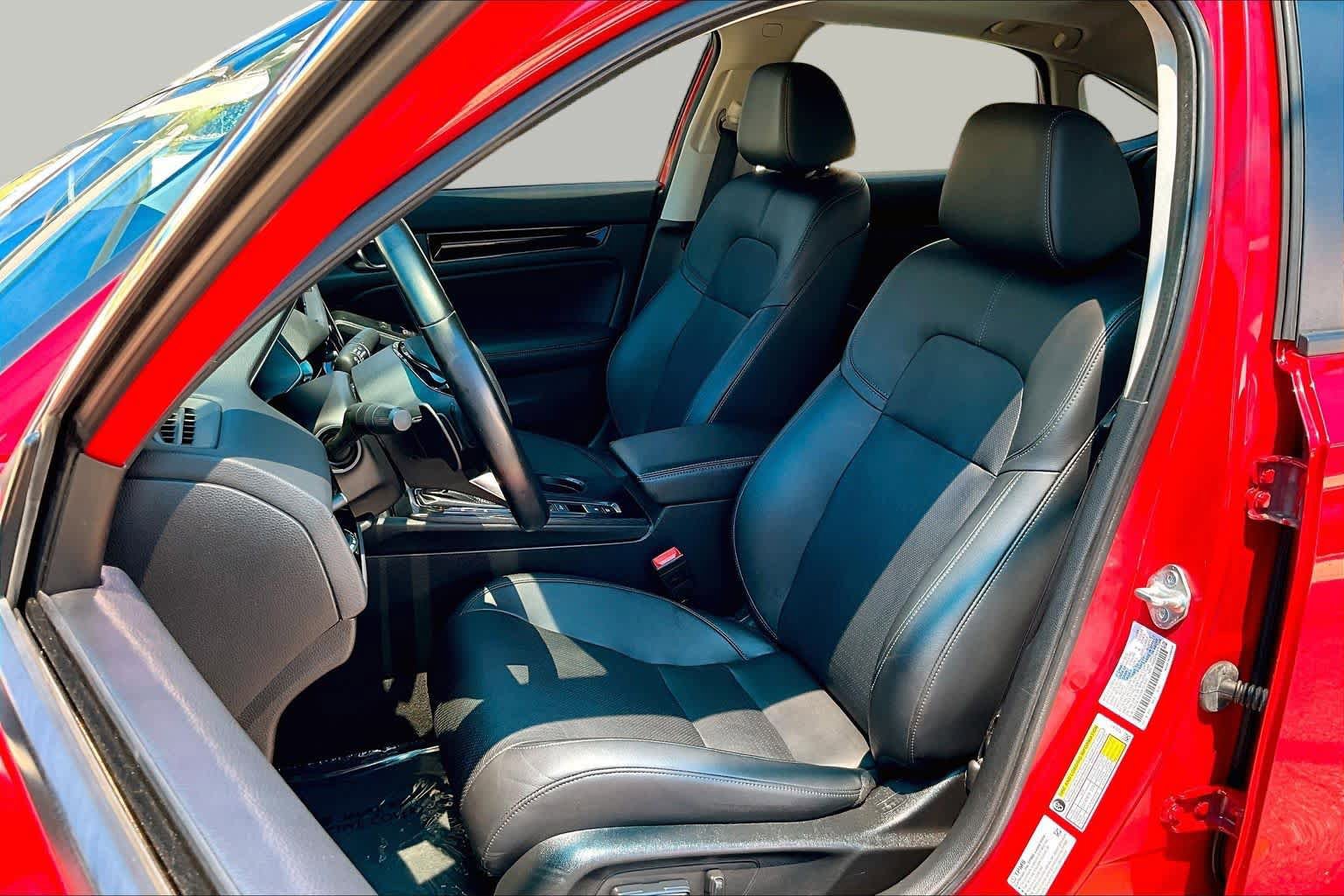 Used 2022 Honda Civic Touring image 8