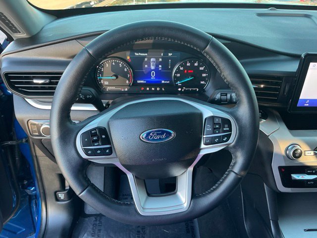 Used 2022 Ford Explorer XLT AWD/4WD image 31
