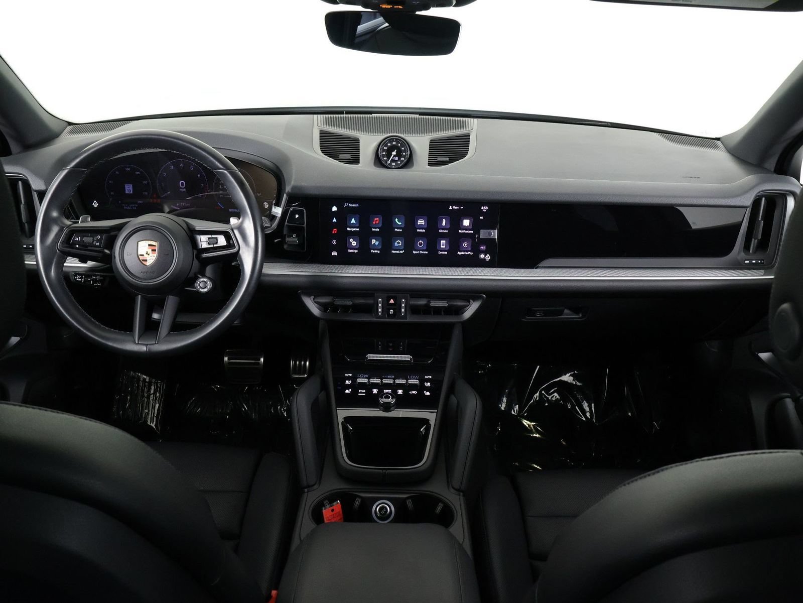 Certified 2024 Porsche Cayenne S AWD/4WD image 11