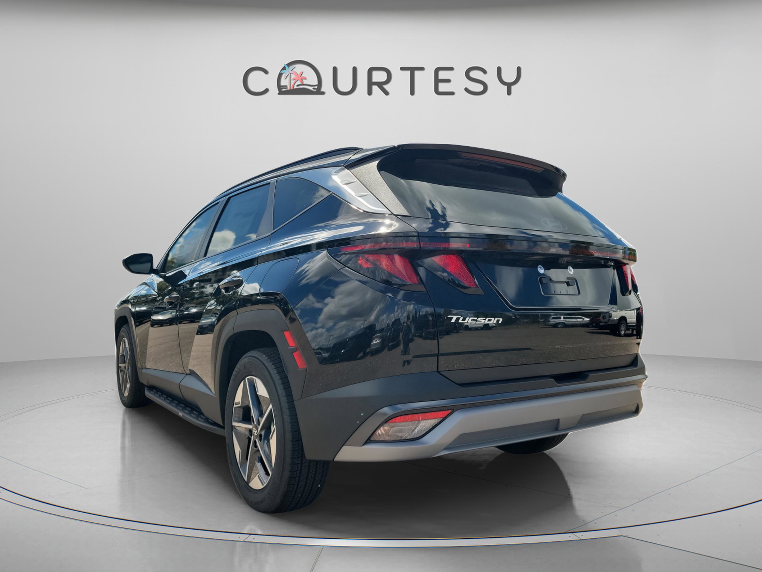 New 2026 Hyundai Tucson SEL image 2