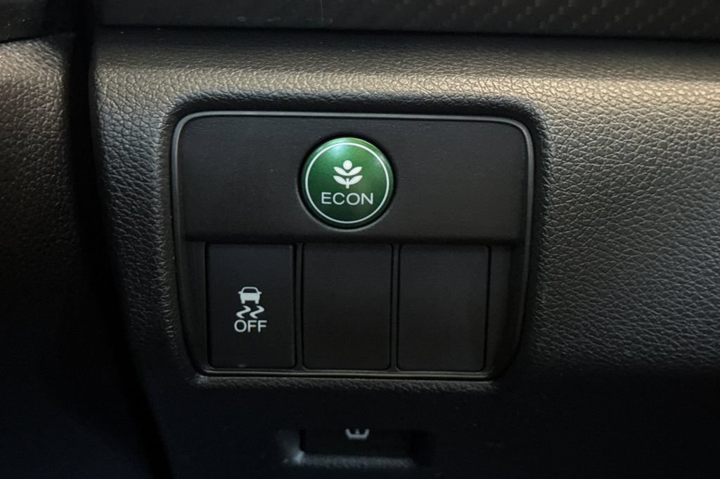 Certified 2017 Honda Accord Sport image 30