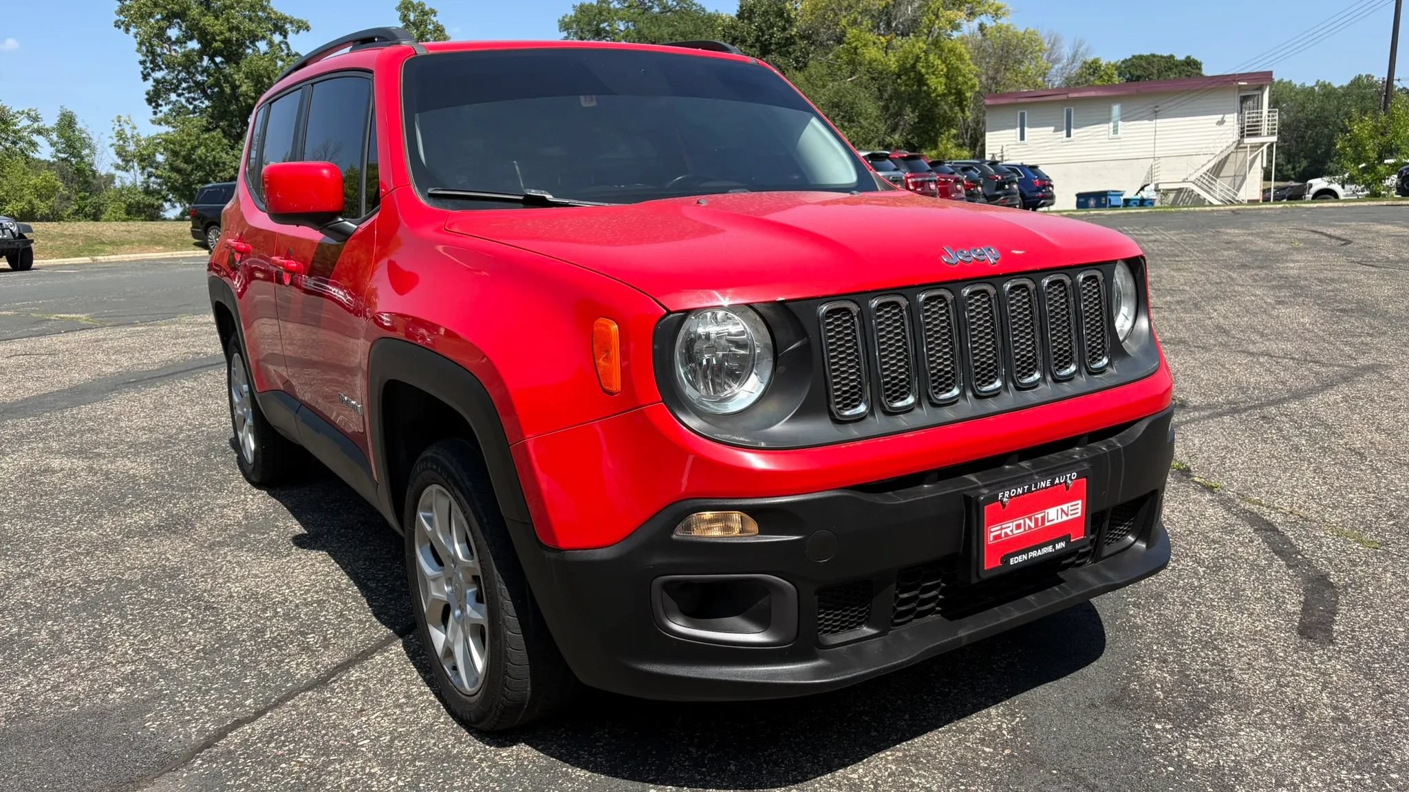 Used 2017 Jeep Renegade Latitude w/ Popular Equipment Group AWD/4WD image 13