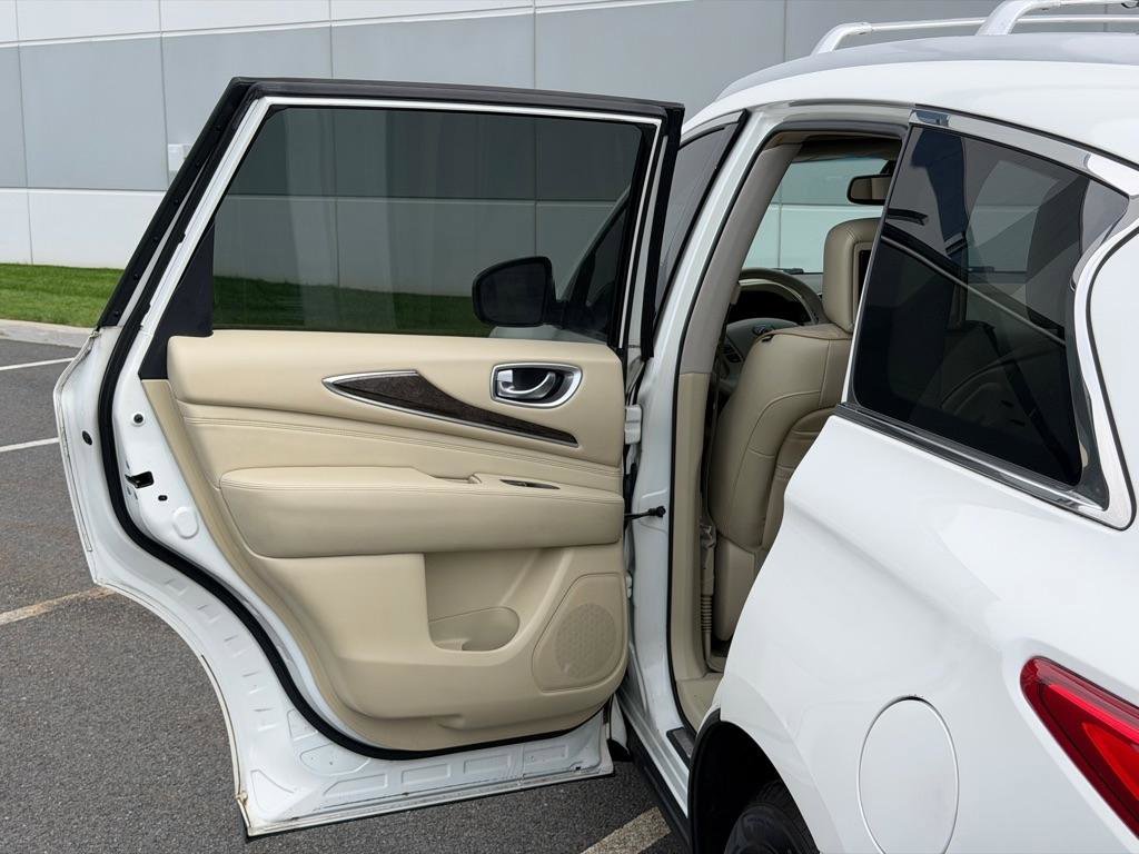 Used 2014 INFINITI QX60 AWD w/ Premium Plus Package image 23