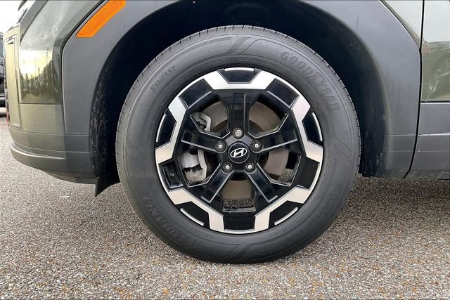 Used 2025 Hyundai Santa Fe SEL image 4