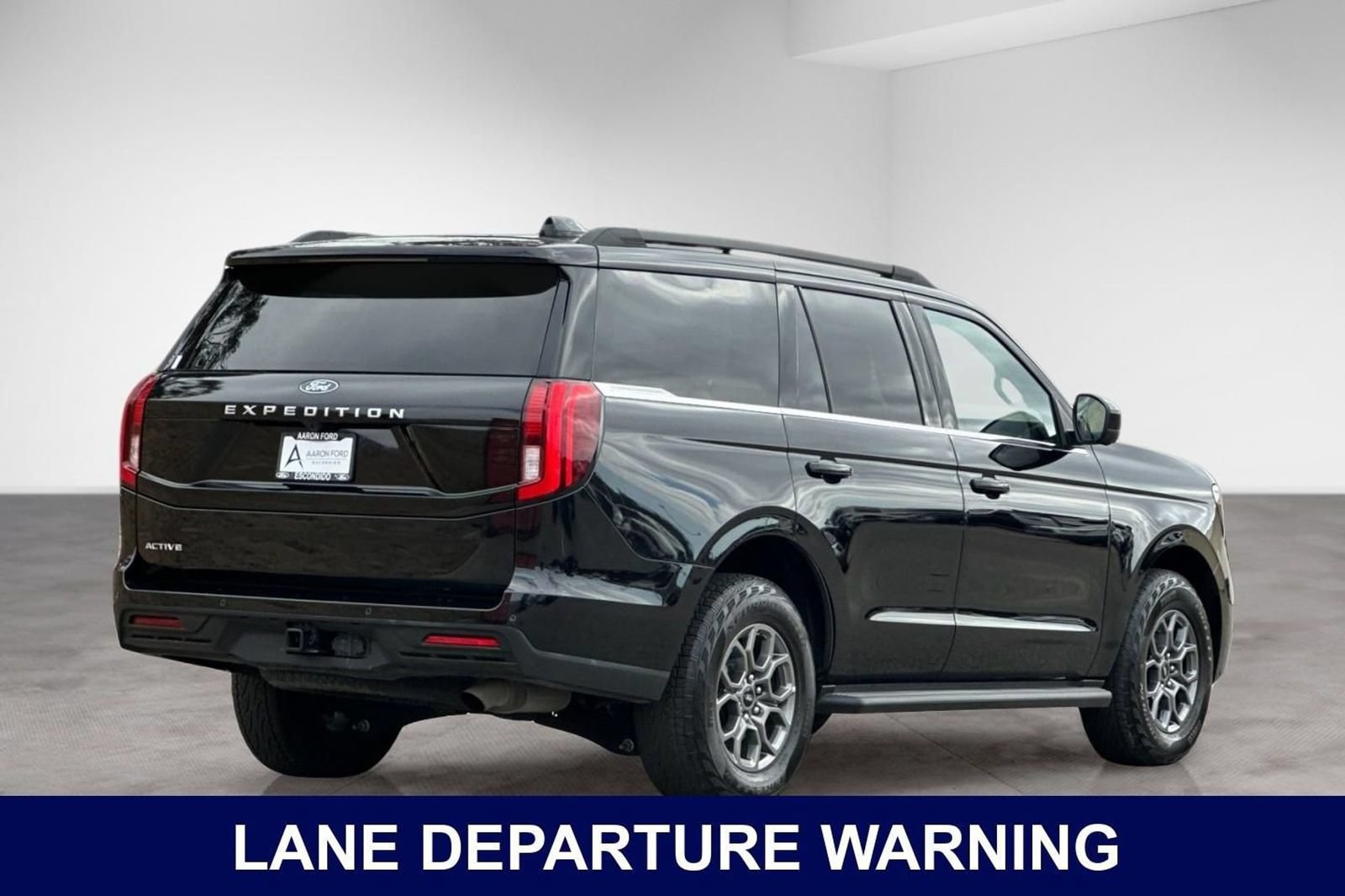 Used 2025 Ford Expedition Active AWD/4WD image 5