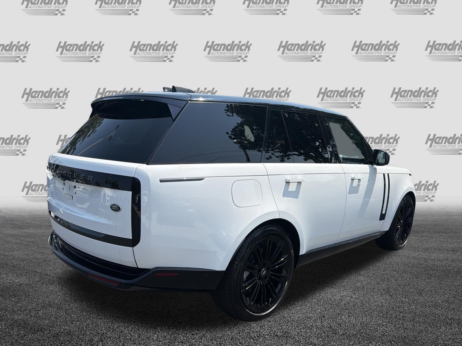 Used 2022 Land Rover Range Rover SE AWD/4WD image 10