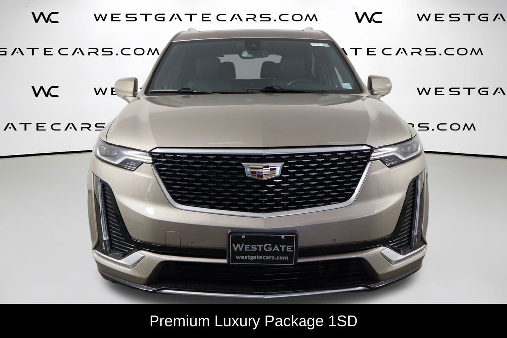 Used 2022 Cadillac XT6 Premium Luxury AWD/4WD image 2
