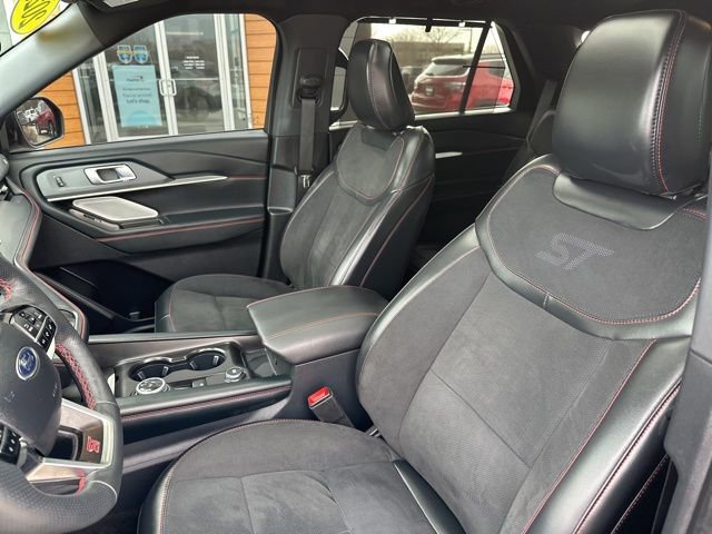 Used 2025 Ford Explorer ST AWD/4WD image 23