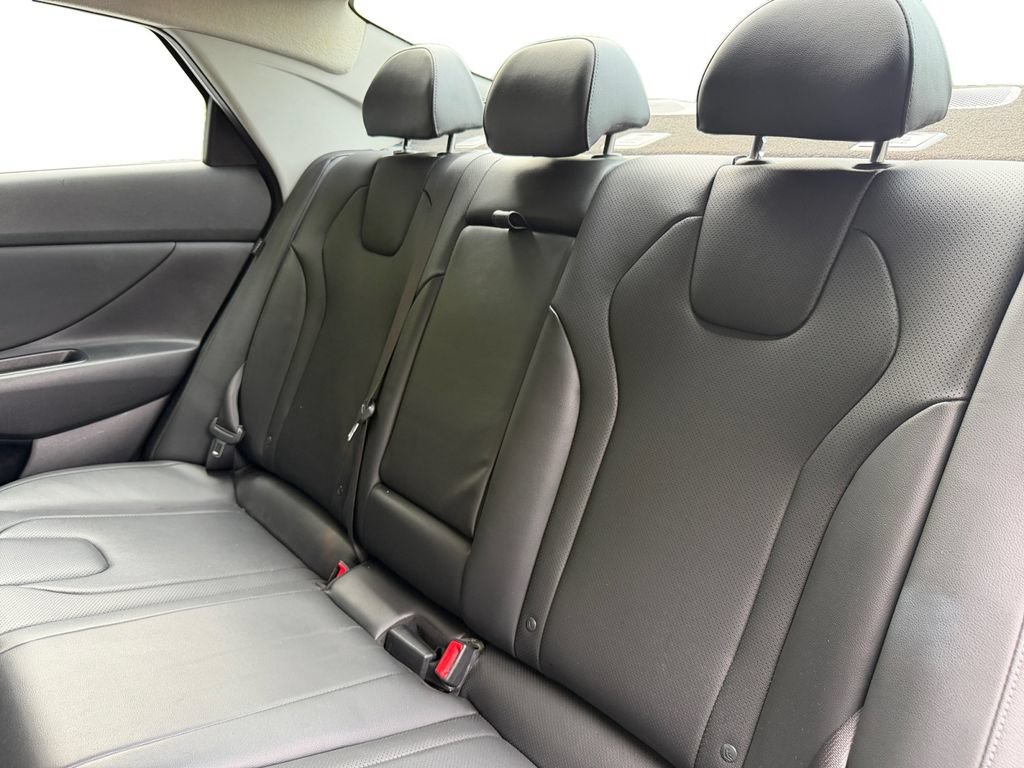 Used 2024 Hyundai Elantra Limited FWD image 13